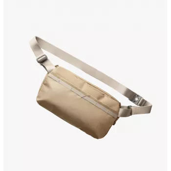UNIQ Denver Crossbody Bag 5L Khaki