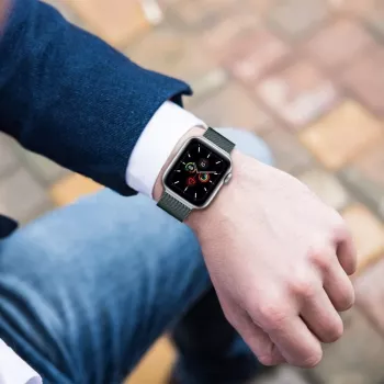 Tech-Protect Milanese Loop, skirta Apple Watch 8 / 9 / 10 / 11 / SE / Ultra (44 / 45 / 46 / 49 mm) – sidabrinė