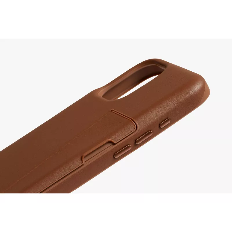 Bellroy Leather Card Case, skirta iPhone 16 Plus, ruda
