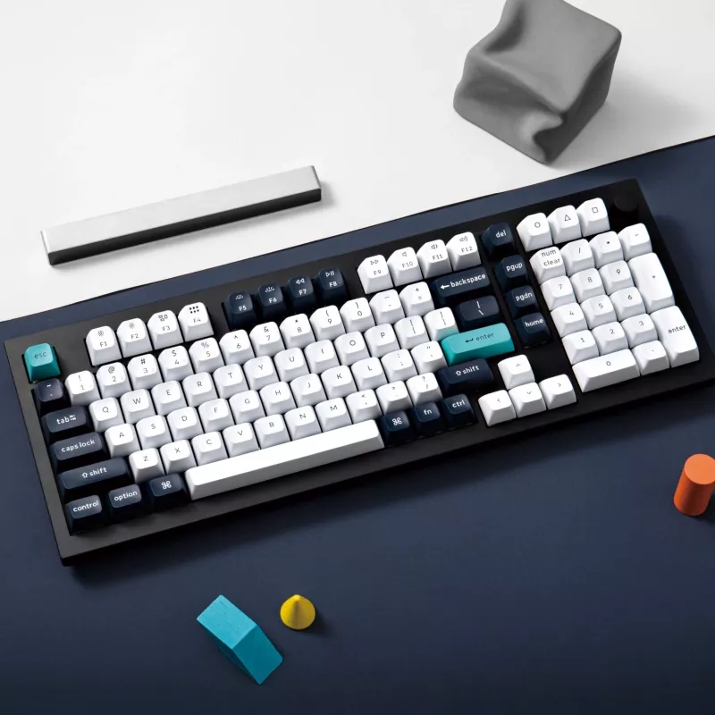 Keychron Q5M-M1 96% mechaninė klaviatūra, Gateron G Pro Red jungikliai, RGB Hot-Swap, Bluetooth 5.1 & USB-C, aliuminio korpusas