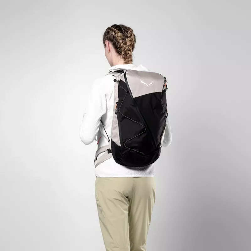 Salewa Puez 23L moteriška žygiavimo kuprinė - Black Out/Oatmeal