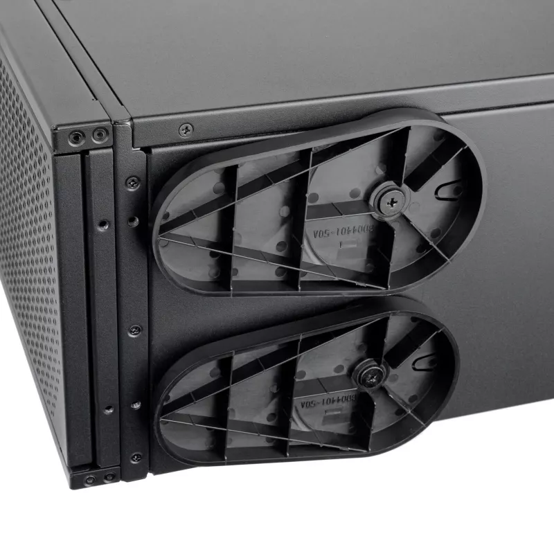 SilverStone RAC-CF4-440 4 kanalų ventiliatorių valdiklis, 5,25 colio lizdui, 30W kanalui, juodas