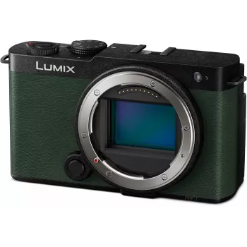 Panasonic Lumix DC-S9E-G pilno kadro veidrodinis fotoaparatas su 24.2MP CMOS jutikliu, 5 ašių IBIS, 6K vaizdo įrašu, L-Mount, tamsiai alyviniu