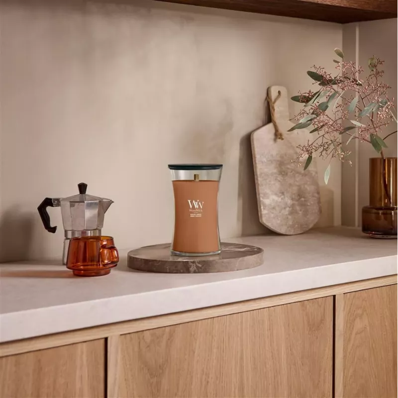 WoodWick Radiant Amber 609,5g kvapioji žvakė su medine dagtimi, iki 180 valandų degimo, smėlio laikrodžio formos stiklinėje