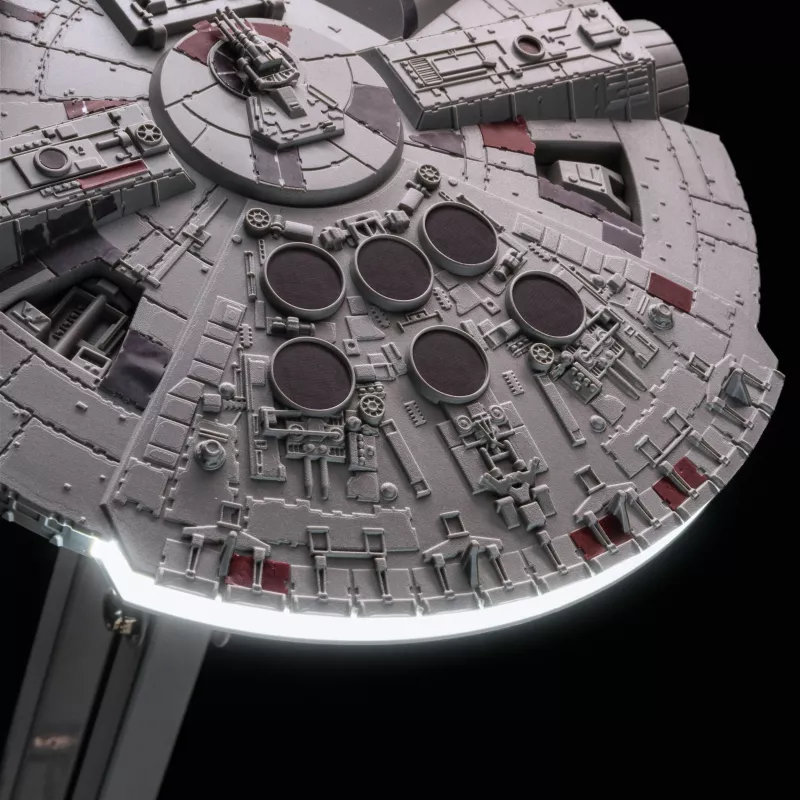 Paladone Star Wars Millennium Falcon posėdžio stalinė lempa V4