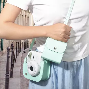 LOVEINSTANT Žalias PU odos nuotraukų albumas Fujifilm Instax Square nuotraukoms, 64 nuotraukos, mygtuku užsegimas, permatomos kišenės
