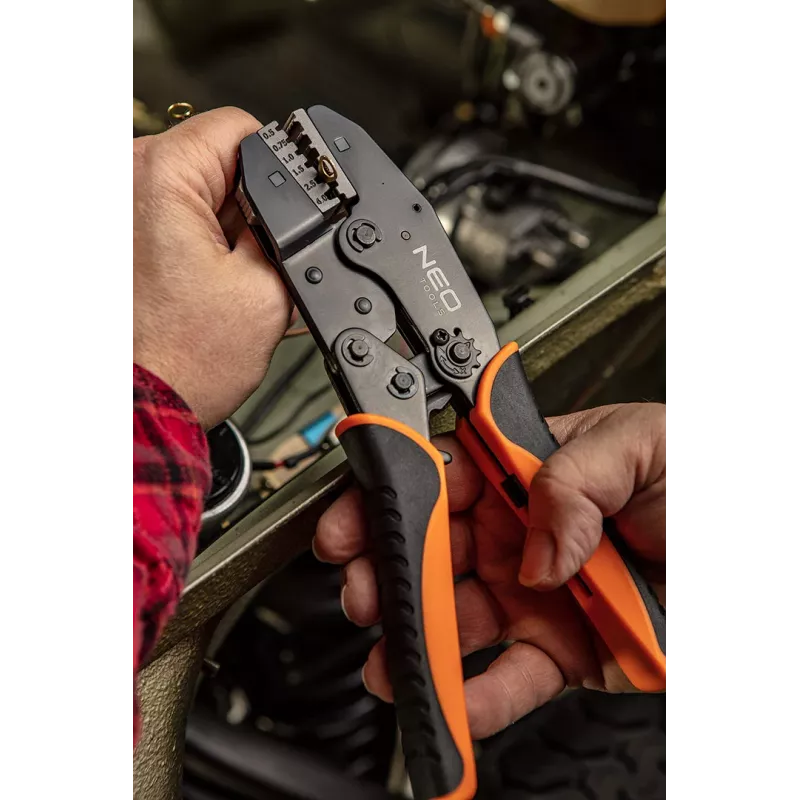 NEO TOOLS Ferrule Crimping Pliers 0,5-16 mm² (22-6 AWG) presavimo replės