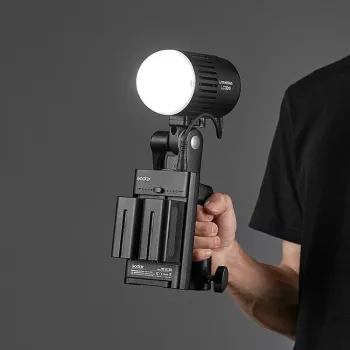 Godox ML-AK priedų rinkinys ML serijos LED šviestuvams (difuzorinis kupolas, silikoninis difuzorius, mini reflektorius, korio grotelės, spalvų filtrai)