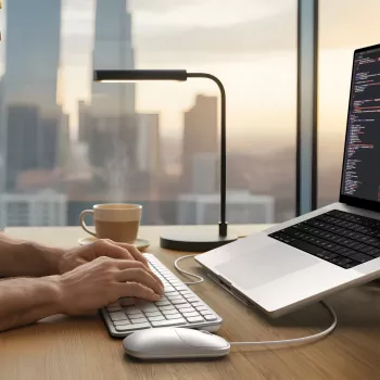 Satechi Slim LX3 laidinė apšviesta klaviatūra su skaičių bloku, USB-C/USB-A, Mac/Windows režimo jungiklis, sidabrinė
