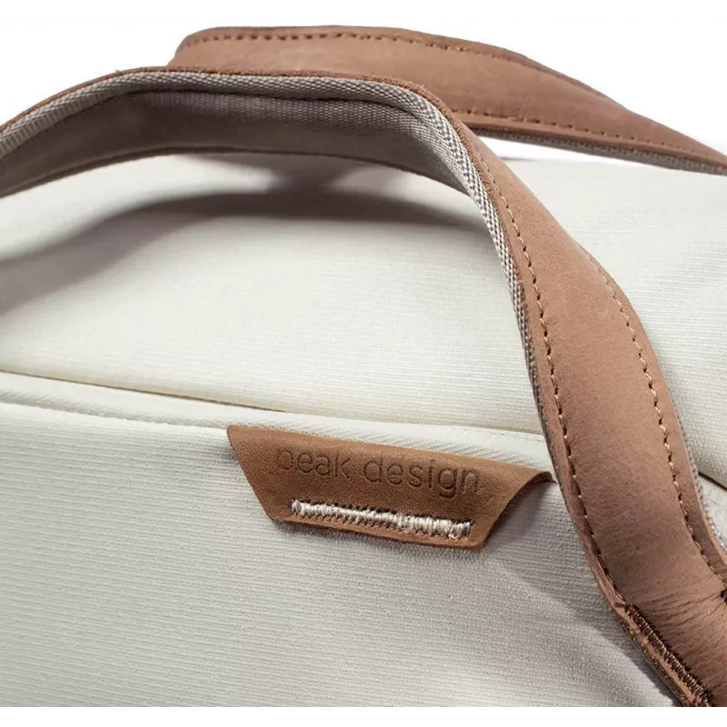 Kuprinės ir krepšio hibridas Peak Design Everyday Totepack V2 20L, Bone (BEDTP-20-BO-2)