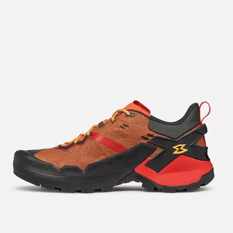 Garmont 9.81 Onyx GTX greitojo žygiavimo batai – Raven Black/Firecracker Orange – EU 46,5