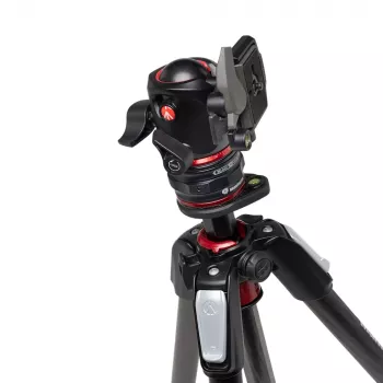 Manfrotto MK055CXPRO4BHQR anglies pluošto trikojis su rutuline galvute