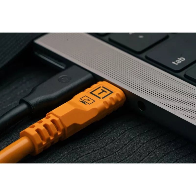 Tether Tools TetherPro Optima 10G USB-C į USB-C kampinis kabelis, 1.8 m, oranžinis (CUC06RTG2-ORG)