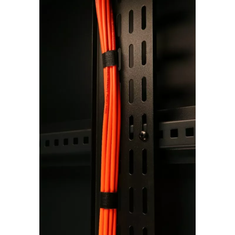 DS-IT vertikalus kabelių valdymo skydas 37U juodas (DS-CABLETRAY-37U)