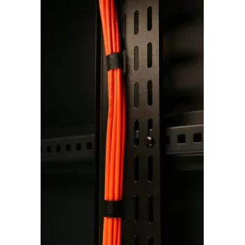 DS-IT vertikalus kabelių tvarkymo strypas 27U, juodas RAL 9005, plienas