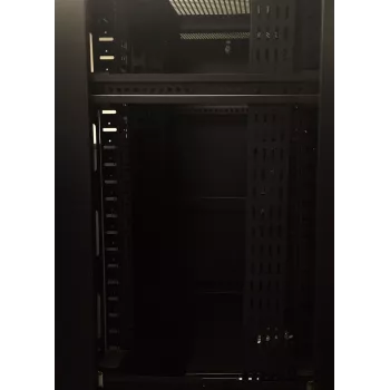 DS-IT vertikalus kabelių tvarkymo skydas - 27U - 30 cm pločio (DS-CABLETRAY-27U-30)