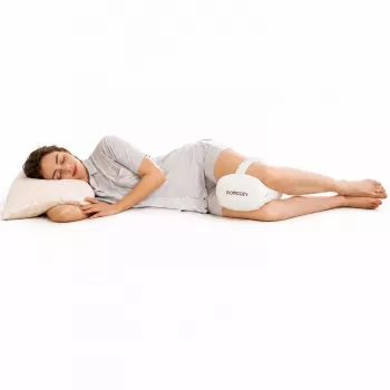 Momcozy EP001 ergonomiška atminties putų pagalvė po keliais šoniniam miegui, kreminės baltos spalvos