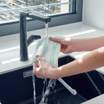 LEIFHEIT Regulus Aqua PowerVac Pro keičiami mikropluošto šluostės, 2 vnt.