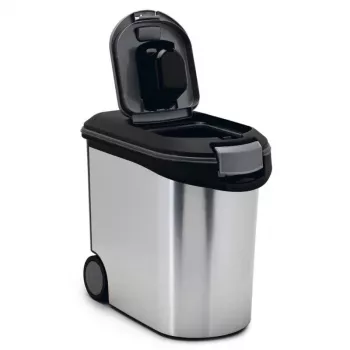 CURVER Pet Life 35L hermetiškas pašaro laikymo konteineris su ratukais, sidabrinės spalvos, talpina 12kg sauso pašaro, BPA-free plastikas