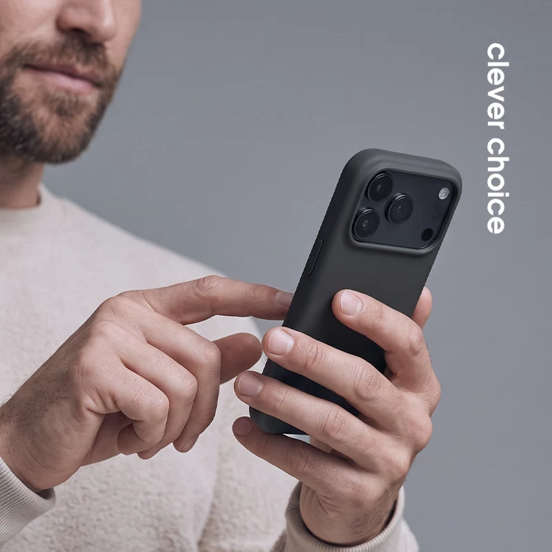 Crong Color Cover Magnetic dėklas iPhone 18 Pro Max / 17 Pro Max (juodas)