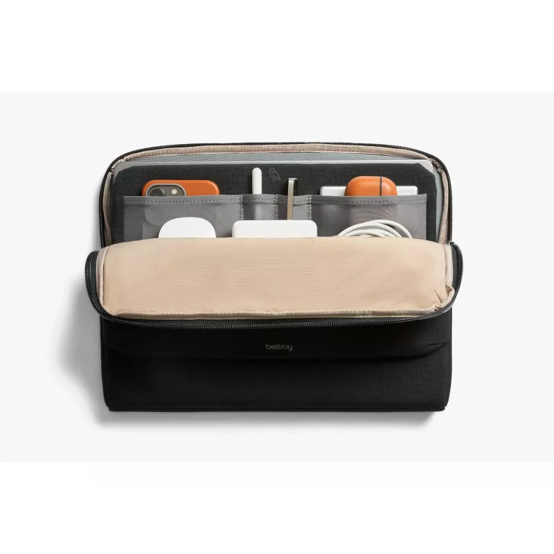 Bellroy Laptop Caddy 14 inch nešiojamojo kompiuterio dėklas su priedų kišenėmis - juodas