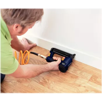 RAPID TOOLS Type 606 siauros karūnos segtukai 30 mm cinkuoto plieno dervos danga 1000 vienetų 40109532