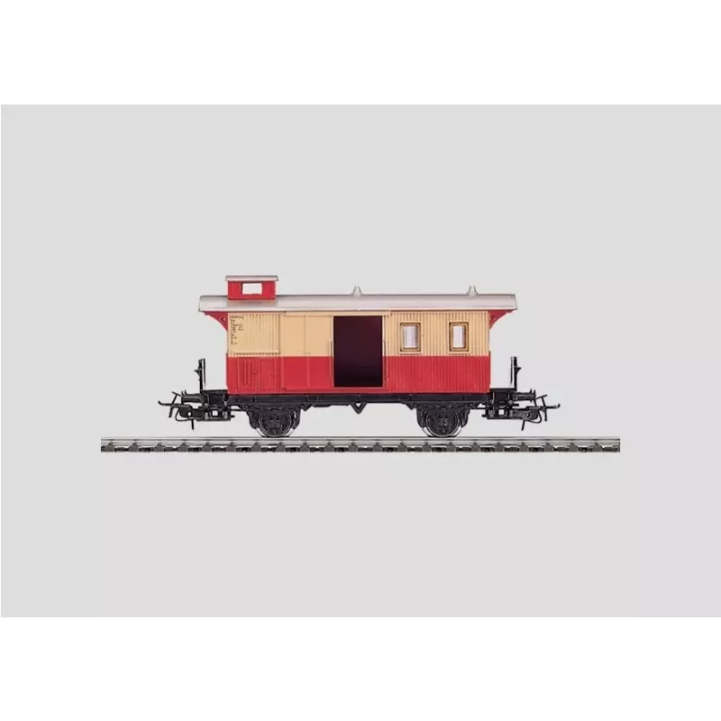 Märklin 4108 H0 antros klasės keleivinis vagonas su sijonais DB III–IV epocha