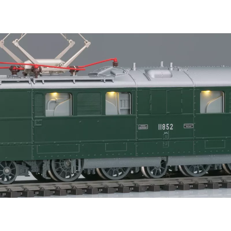 Märklin 38590 H0 greitasis garvežys BR 03.10, MFX+ garsas, III epocha