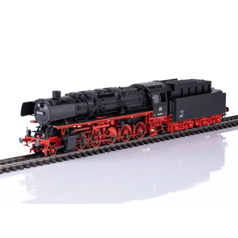 Märklin 39885 H0 garvežys BR 044 su prekiniu traukiniu, DB