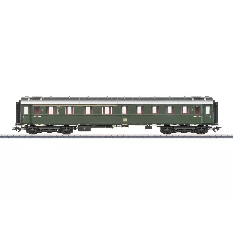 Märklin 42510 H0 greitasis keleivinis vagonas AB4uewe 1/2 klasės DB