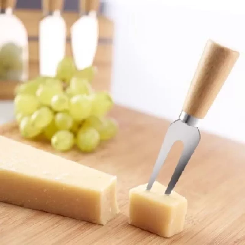Westmark Fromage sūrio peilių rinkinys, 3 dalių, nerūdijančio plieno ašmenys, juodos plastikinės rankenos, tinka plauti indaplovėje 70982260
