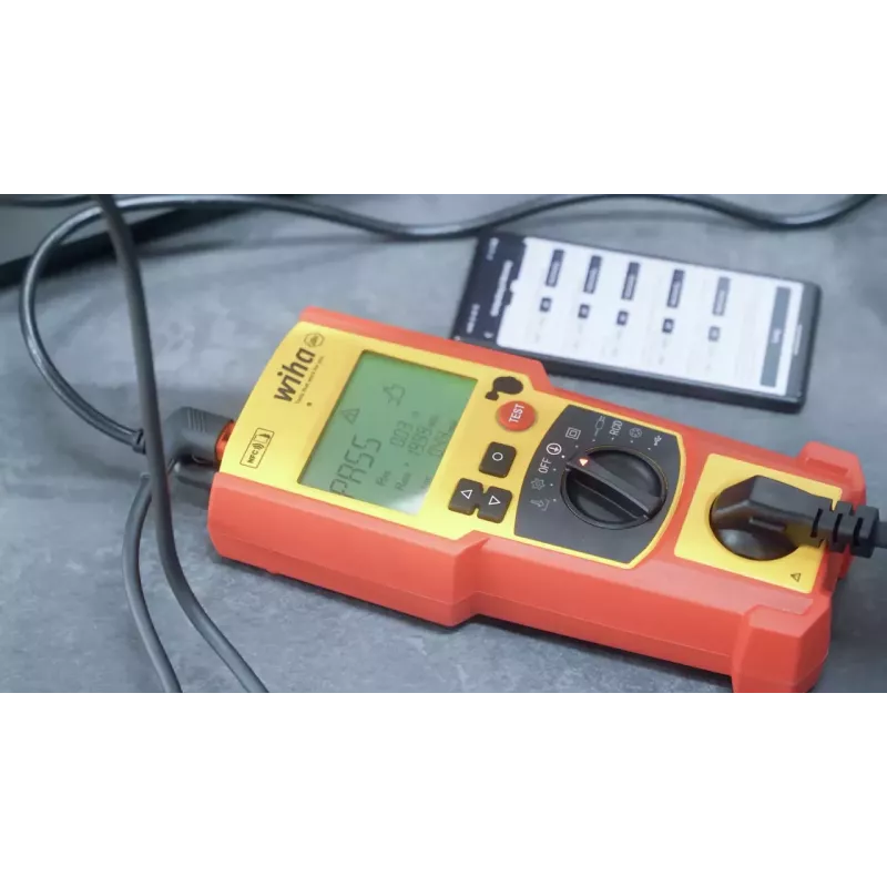 Wiha PAT one Gerätetester-Set VDE-Norm 0701-0702 (47220) nešiojamas prietaisų testeris su spalvotu LCD, Bluetooth, USB-C, ličio jonų baterija, matavimo laidais, krokodilų spaustukais, lagaminu