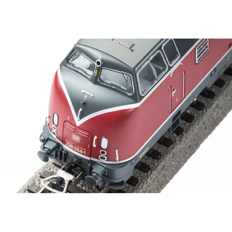 PIKO 59727 H0 garso dyzelinis lokomotyvas BR 220 DB IV su PIKO garso dekoderiu