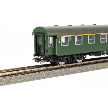 PIKO 58860 H0 perstatytas vagonas 1/2 klasės AB4yg DB IV epocha
