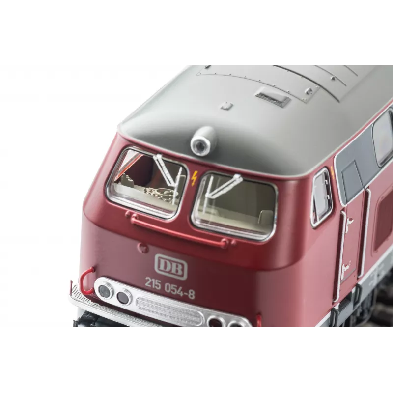 PIKO 22062 H0 garso dyzelinis lokomotyvas BR 215 DB IV era su integruotu PIKO garso dekoderiu