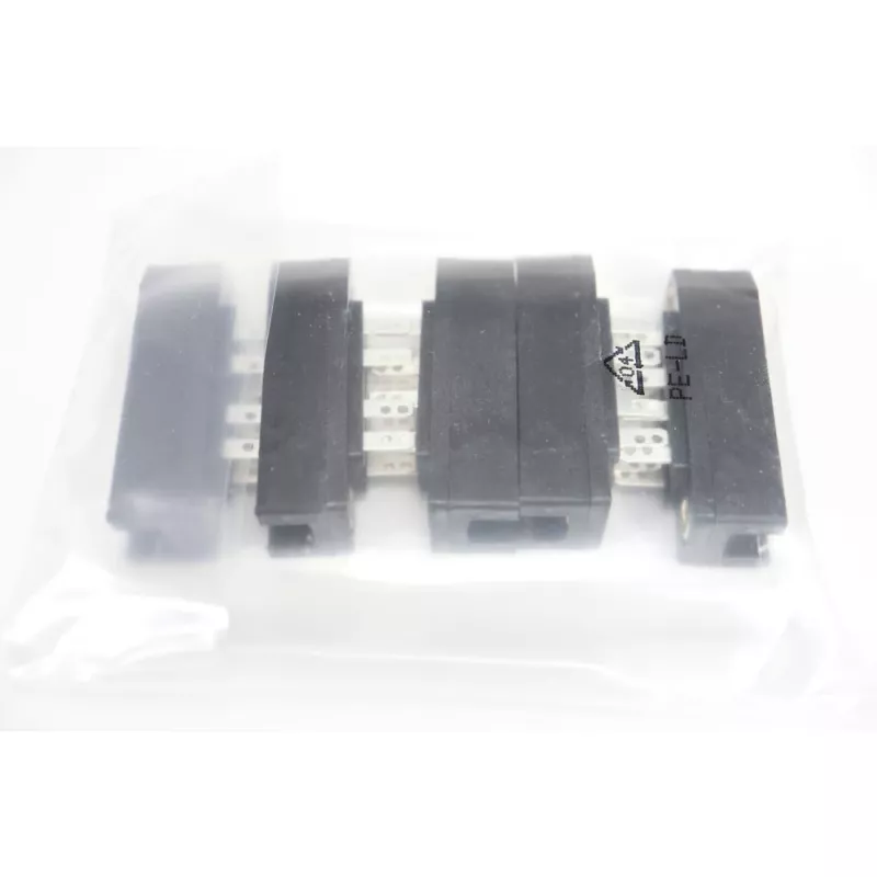 Telegärtner DIN 41622 Type B 8 asimetrinė 8 kontaktų PCB lizdinė jungtis, litavimo montavimas J00040A0911