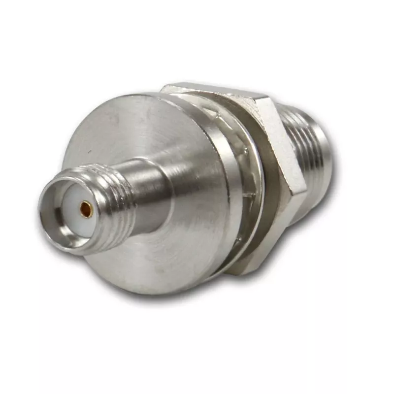 Telegärtner TNC moteriškas į SMA moterišką koaksialinis adapteris, 50 omų, DC-6 GHz, nikelis/auksas J01019A0028