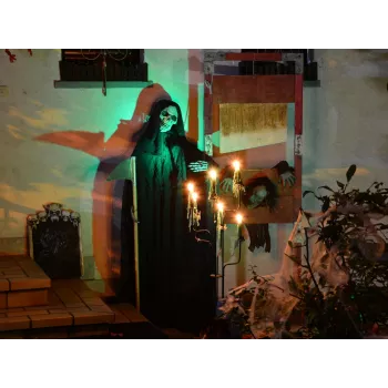 EUROPALMS Halloween šliaužianti figūra 140 cm su raudonomis LED akimis, jutikliu, klaikiais garsais, vidaus animatroninis rekvizitas 83314590