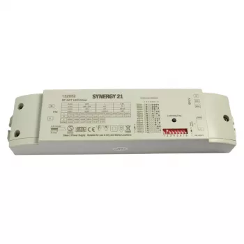 SYNERGY21 EOS 05 4 kanalų DALI-2 LED valdiklis su 24V 75W maitinimo šaltiniu