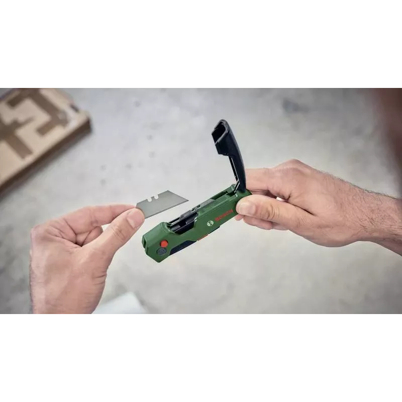 Bosch 1600A032V7 sulankstomas peilis su nerūdijančio plieno ašmenimis ir aliuminio rankena