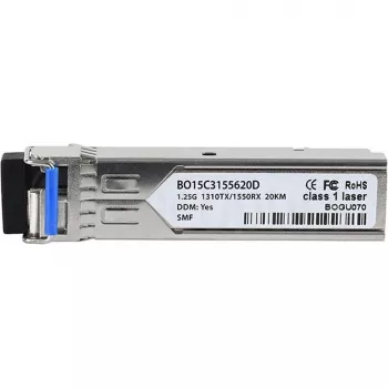 BLUELAN suderinamas su Amphenol NJAAKK-0007 QSFP112 tiesioginio prijungimo kabelis, 400GBASE-CR4, Infiniband, 1,5 m (NJAAKK-0007-BL)