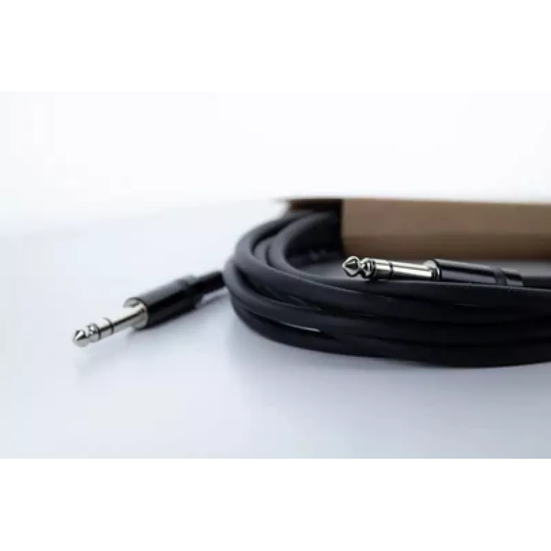 Cordial 14816 stereo jack audio kabelis 6,3mm TRS į 6,3mm TRS, 1,5m, juodas, vytos poros, PVC