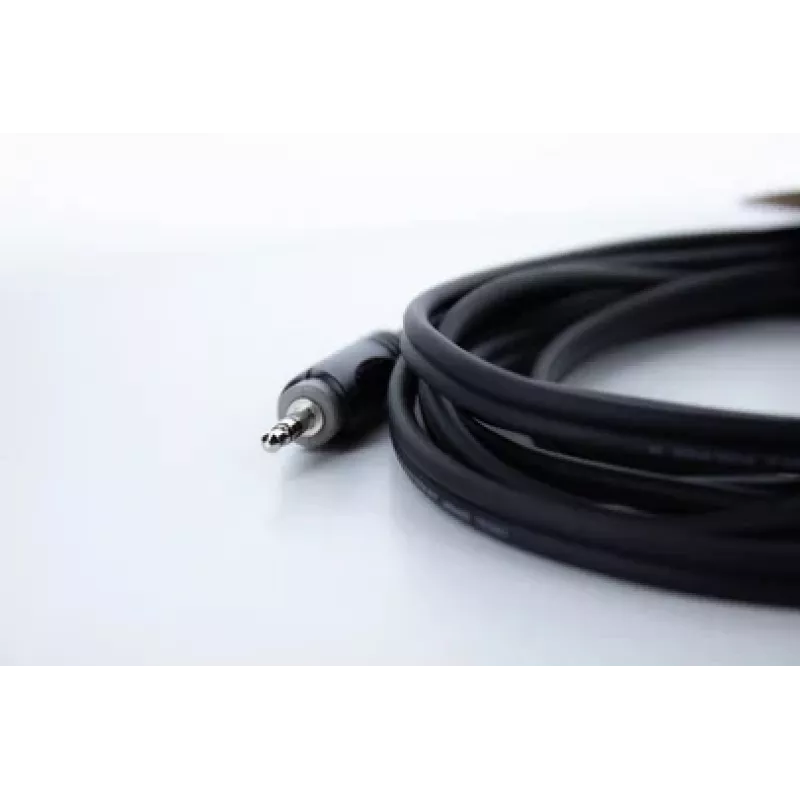 Cordial 14863 garso Y-adapterio kabelis, 3,5 mm TRS lizdas į 2x XLR male, 0,3 m, PVC, juodas