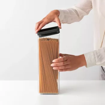 Brabantia kvadratinė maisto laikymo talpa 2,5L tamsiai pilka
