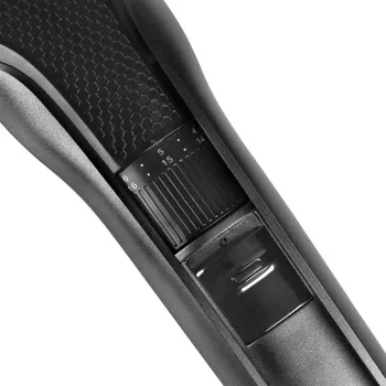 Tristar TR-2573 barzdos kirpimo mašinėlė, plaukų kirpimo mašinėlė, precizinė trimerė su USB įkrovimu, juoda