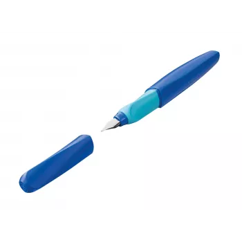 Pelikan Twist P457 plunksnakotis tamsiai mėlynas su smailiu plunksnu 814751