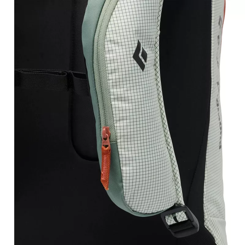 Black Diamond Dawn Patrol 15 S/M kuprinė šviesiai žalia/juoda