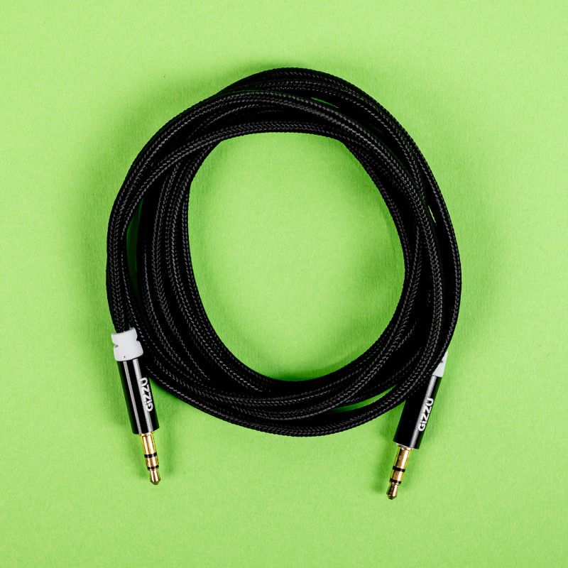 Gizzu 3.5mm AUX kabelis 2m – juodas