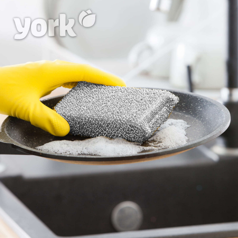YORK kempinė Teflon paviršiams metaliniame korpuse 12.5x8x2.7cm