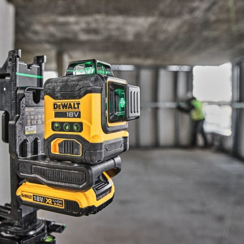 DeWalt DCLE34031D1-QW 3x360° kryžminio linijinio lazerio nivelyras, žalias, 40 m, 18 V, 2 Ah akumuliatorius, TSTAK dėklas